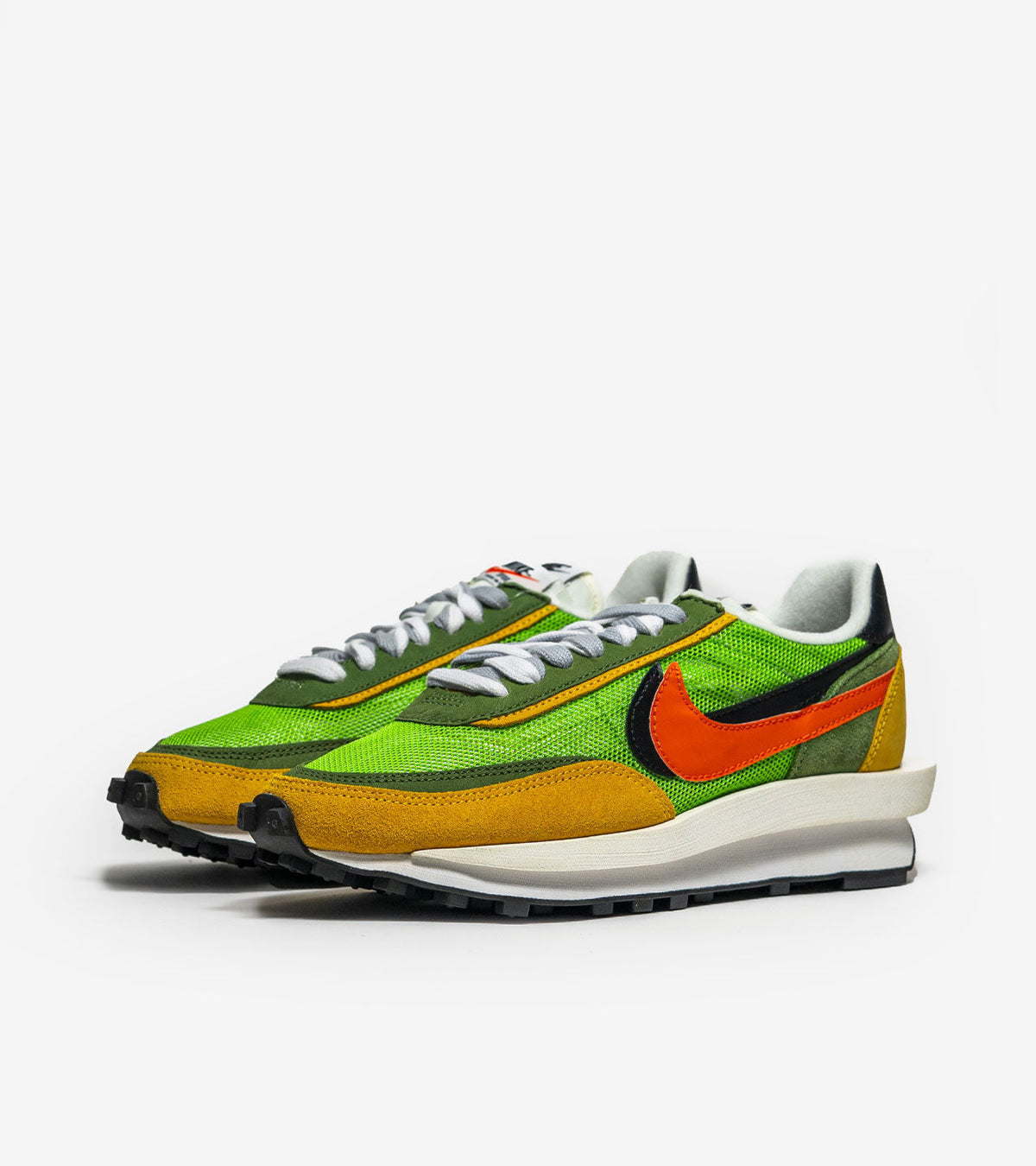 Nike LD Waffle Sacai Green Gusto — photo 2