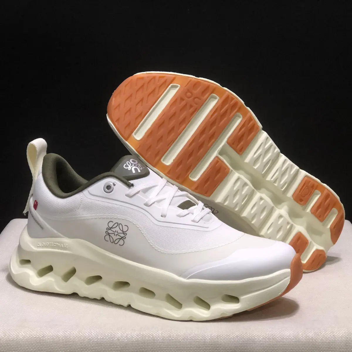 On Cloud × Loewe — Cloudtilt White Kaki — photo 5