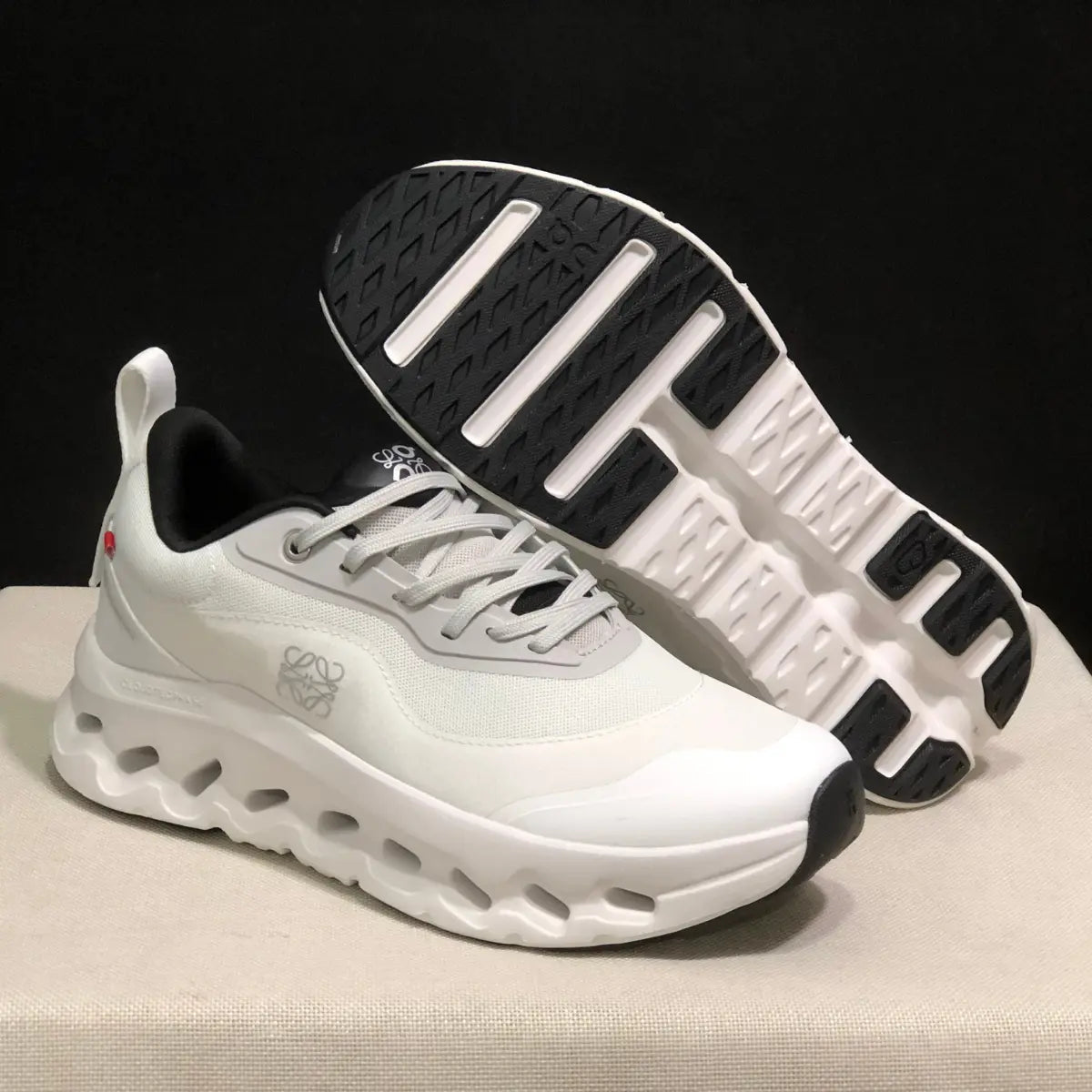 On Cloud × Loewe — Cloudtilt White and Black — photo 6