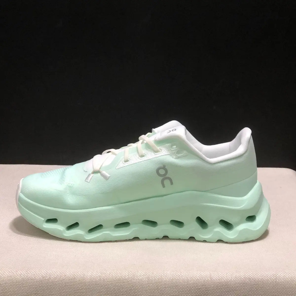 Cloudtilt - White Mint — photo 4