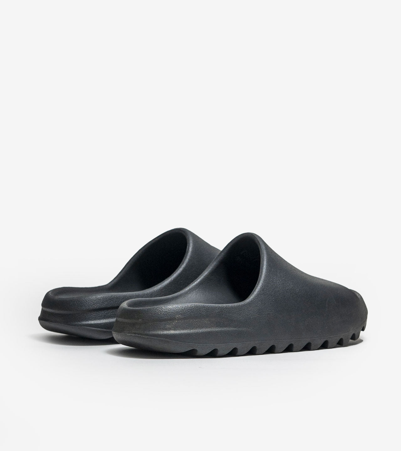 adidas Yeezy Slide Dark Onyx — photo 3