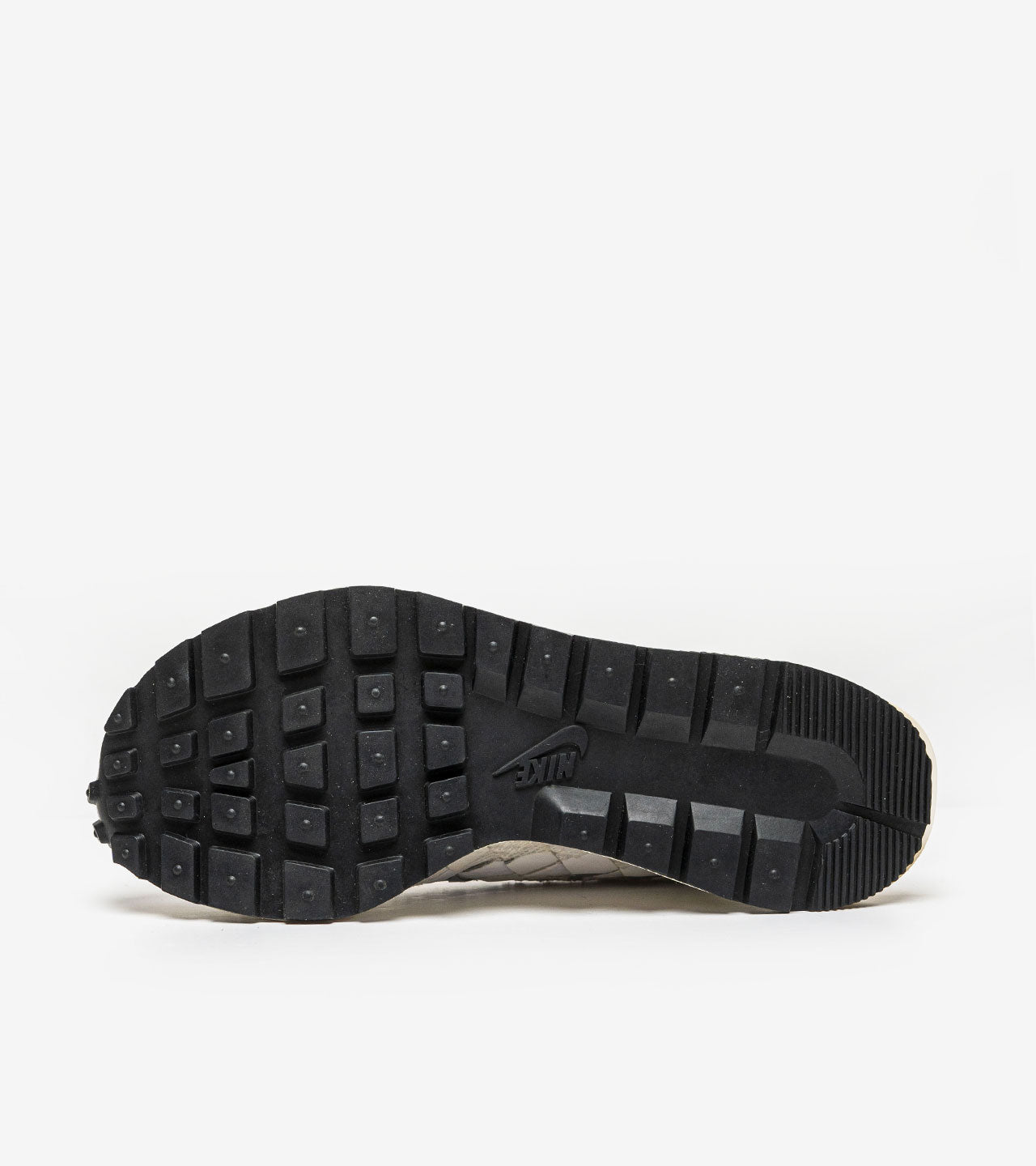 Nike VaporWaffle Woven sacai Jean Paul Gaultier White — photo 4