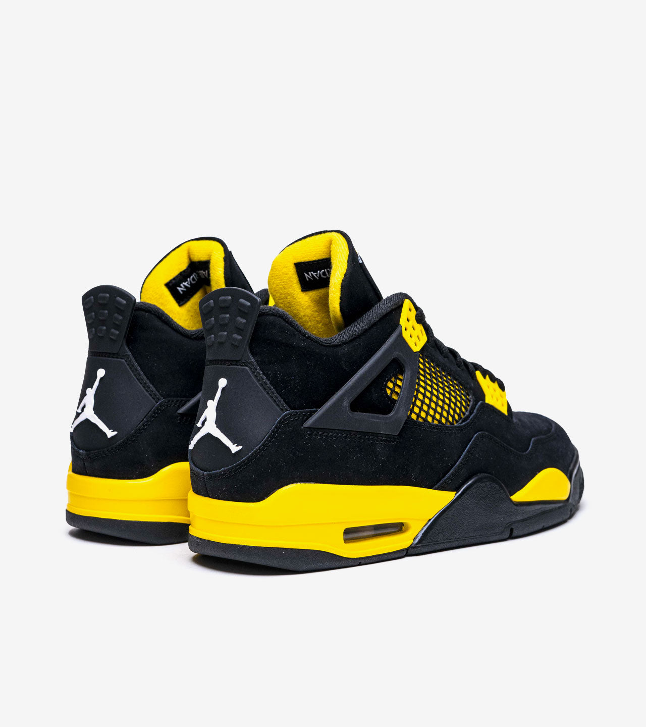 Air Jordan 4 Retro Thunder (2023) — photo 3