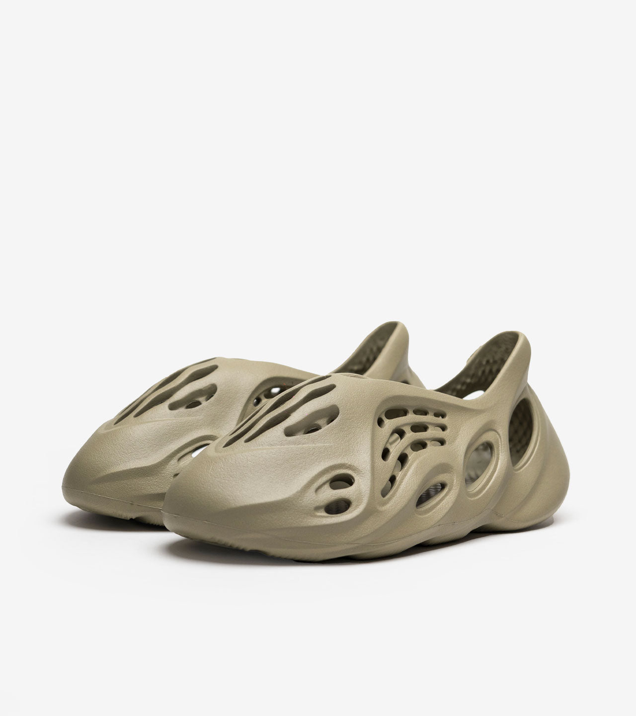 adidas Yeezy Foam RNR Stone Salt — photo 2