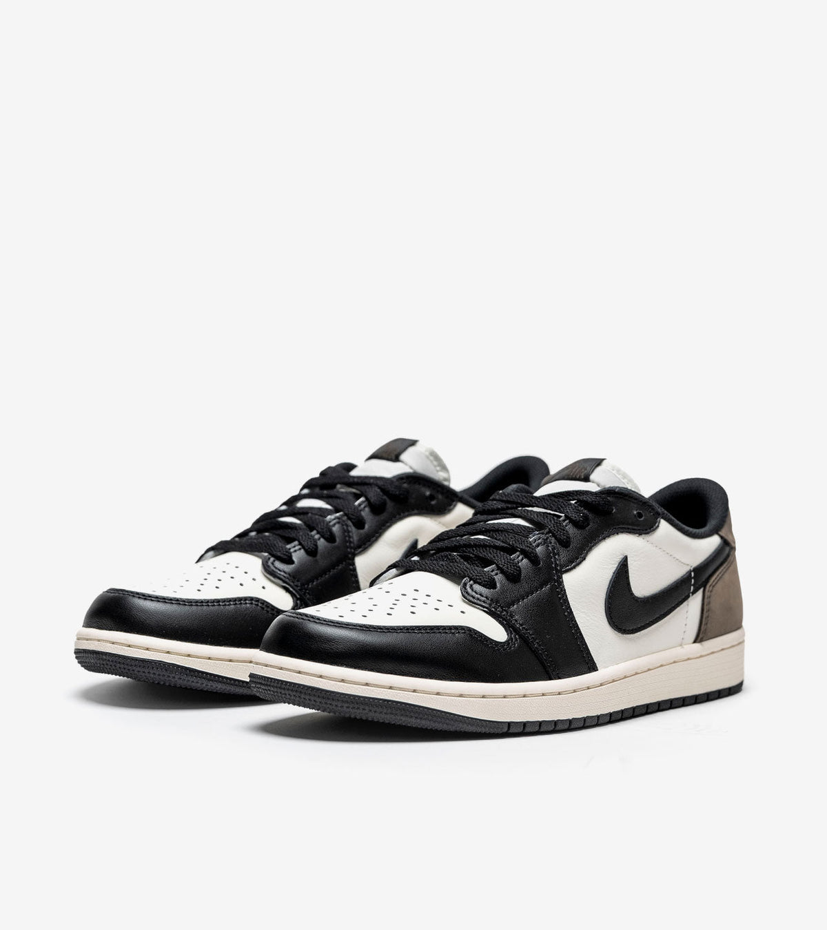 Jordan 1 Low Mocha — photo 2