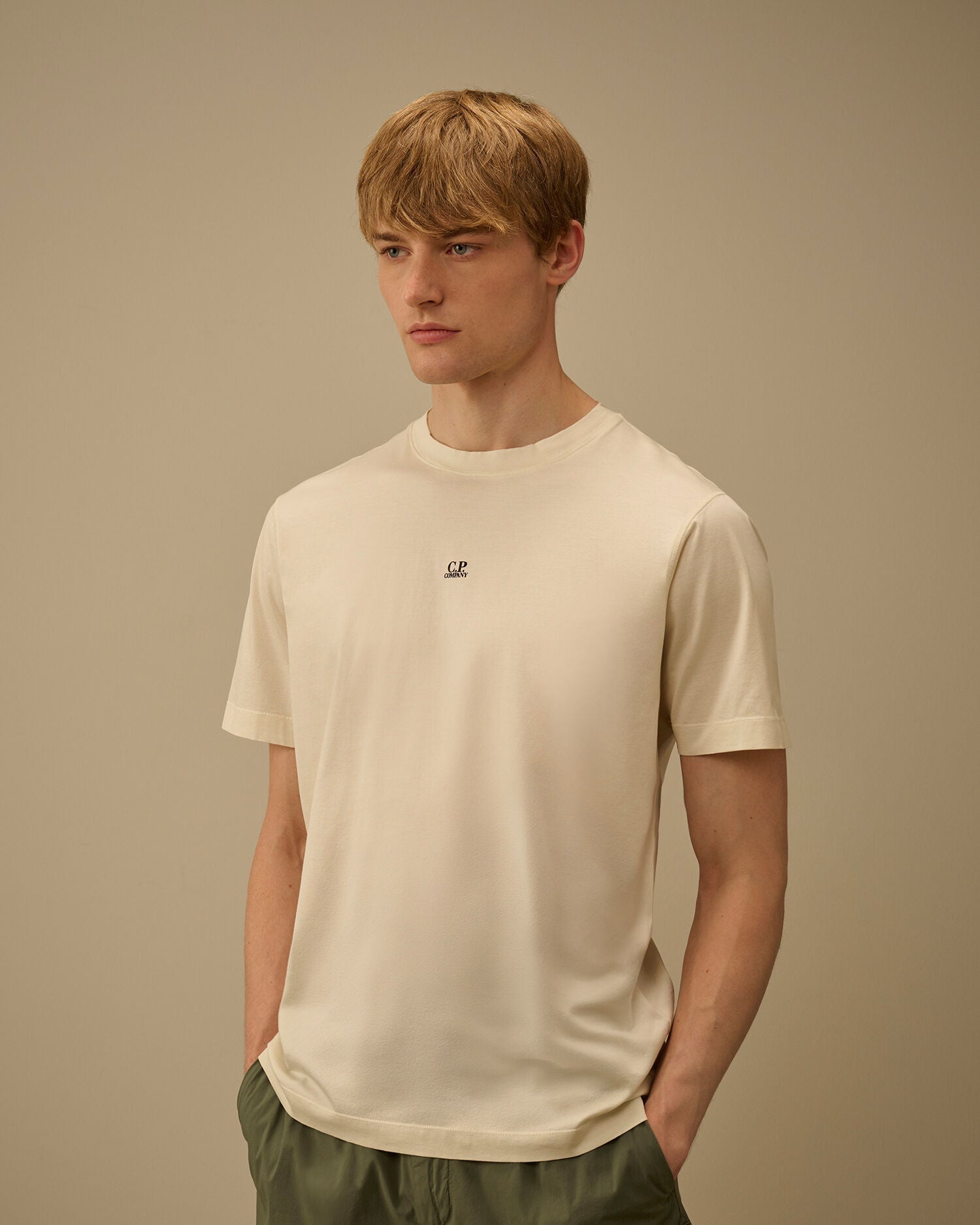 T-shirt cp compagny beige — photo 2