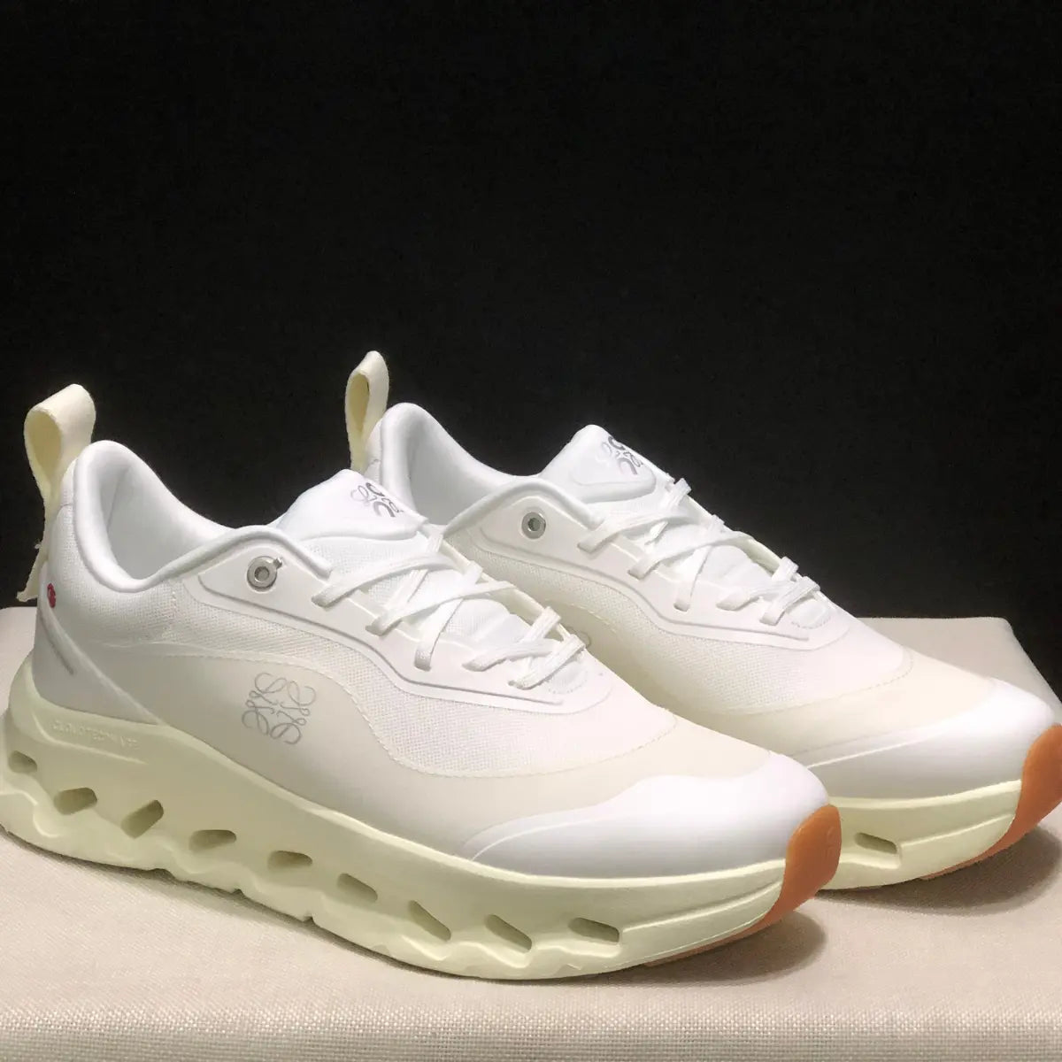 On Cloud × Loewe — Cloudtilt White Crème — photo 2