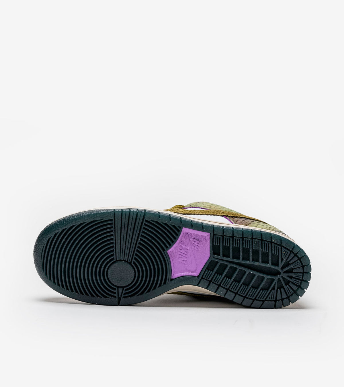 Nike SB Dunk Low Alexis Sablone Chameleon — photo 4