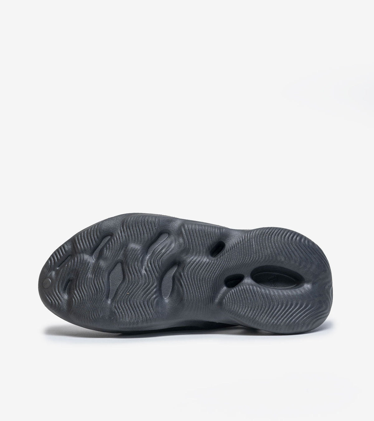 adidas Yeezy Foam RNR Carbon — photo 2
