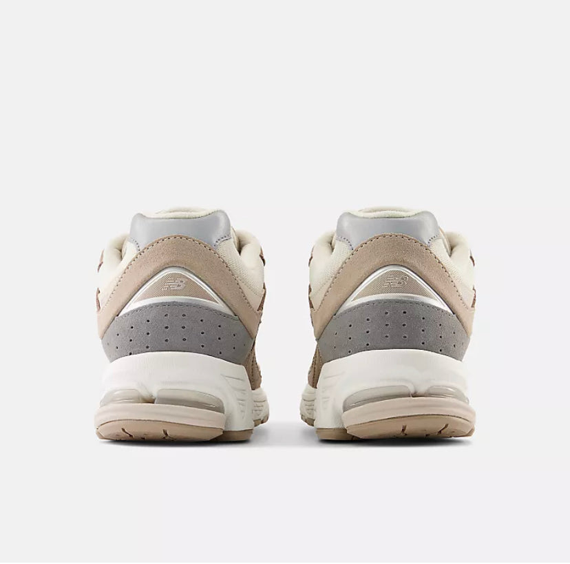 New Balance 2002R Cream - New Balance (2)