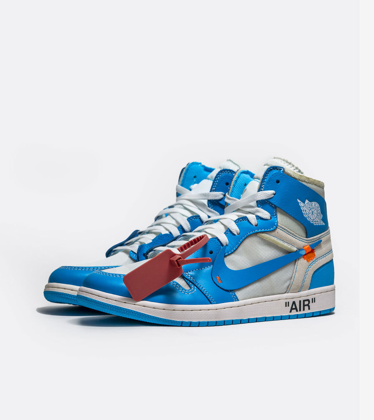 Air Jordan 1 Retro High Off-White University Blue — photo 2