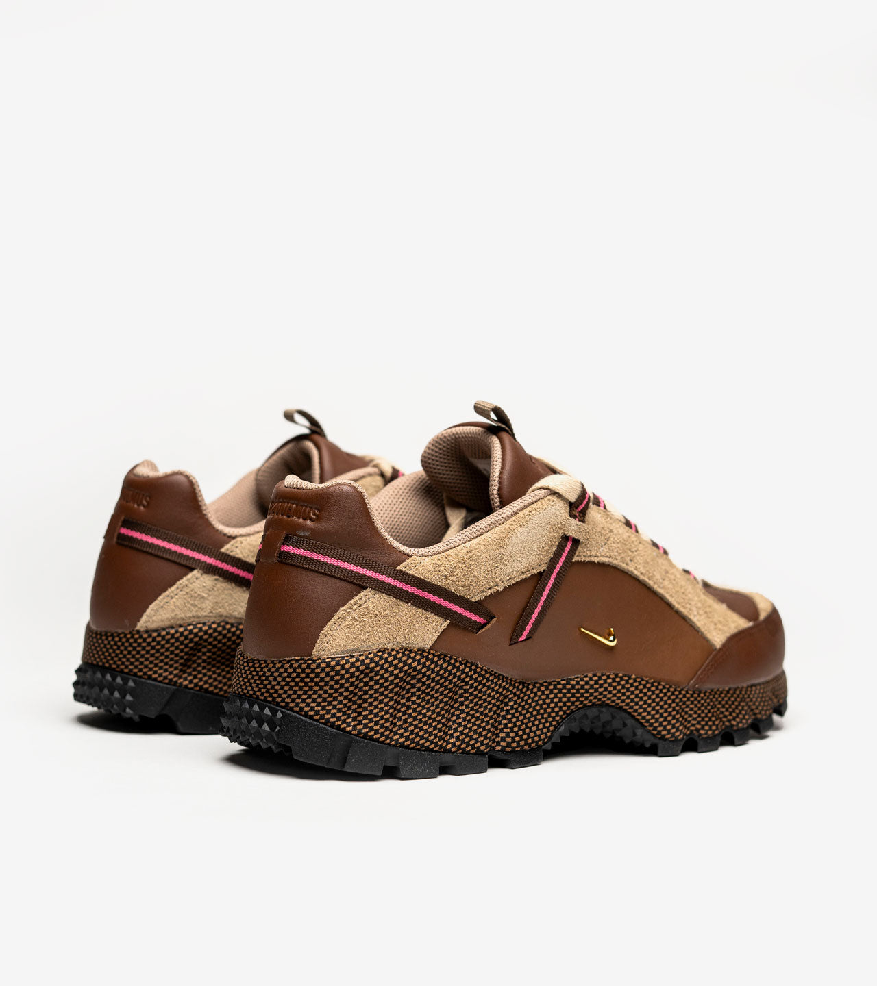 Nike Air Humara LX Jacquemus Ale Brown Gold (Women's) — photo 3