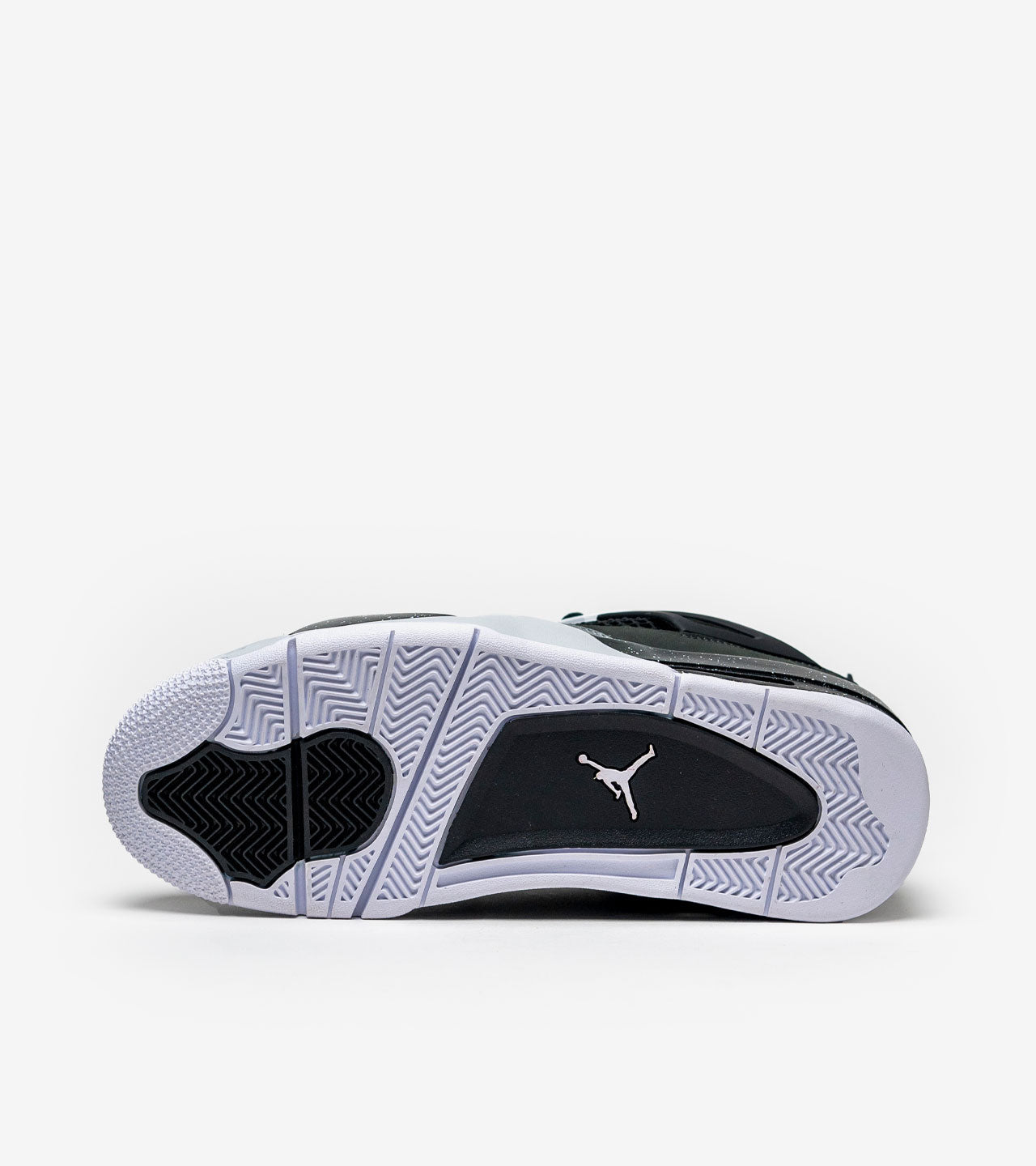 Jordan 4 Retro Fear (2024) — photo 4