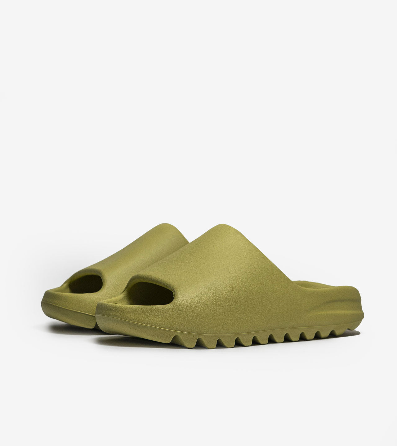 adidas Yeezy Slide Resin (2022/2024) — photo 2