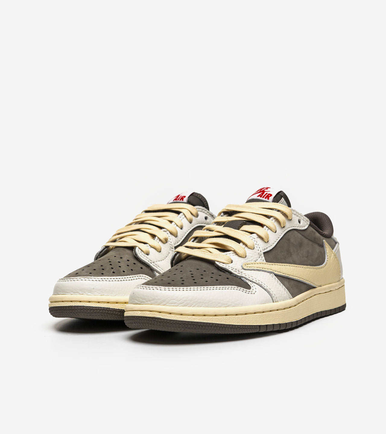 Travis Scott Jordan 1 Reverse Mocha — photo 3
