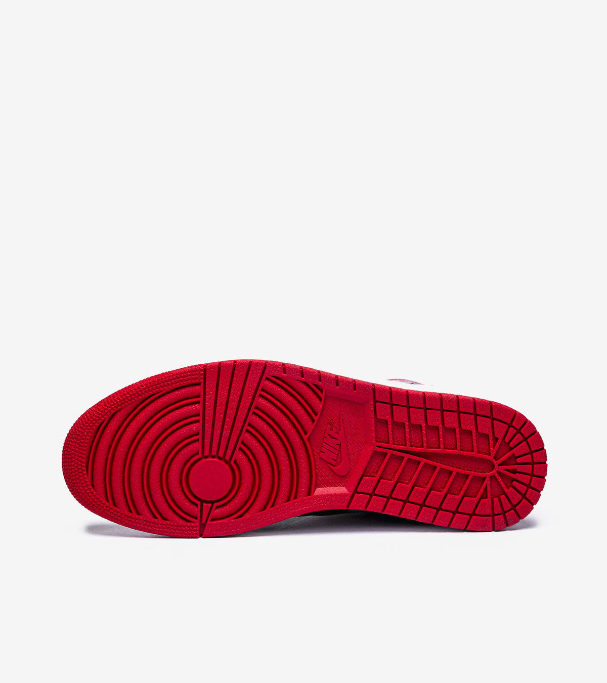 Air Jordan 1 Retro High OG Patent Bred — photo 4
