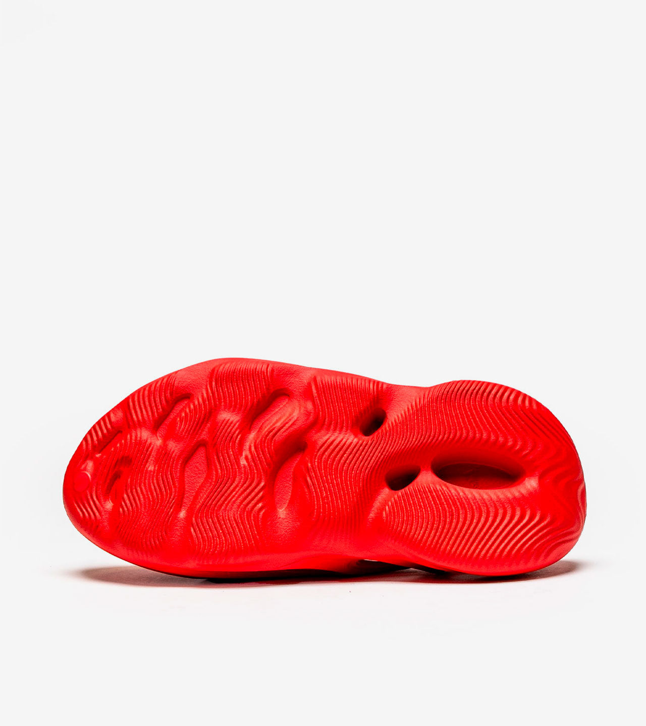 adidas Yeezy Foam RNNR Vermillion — photo 4