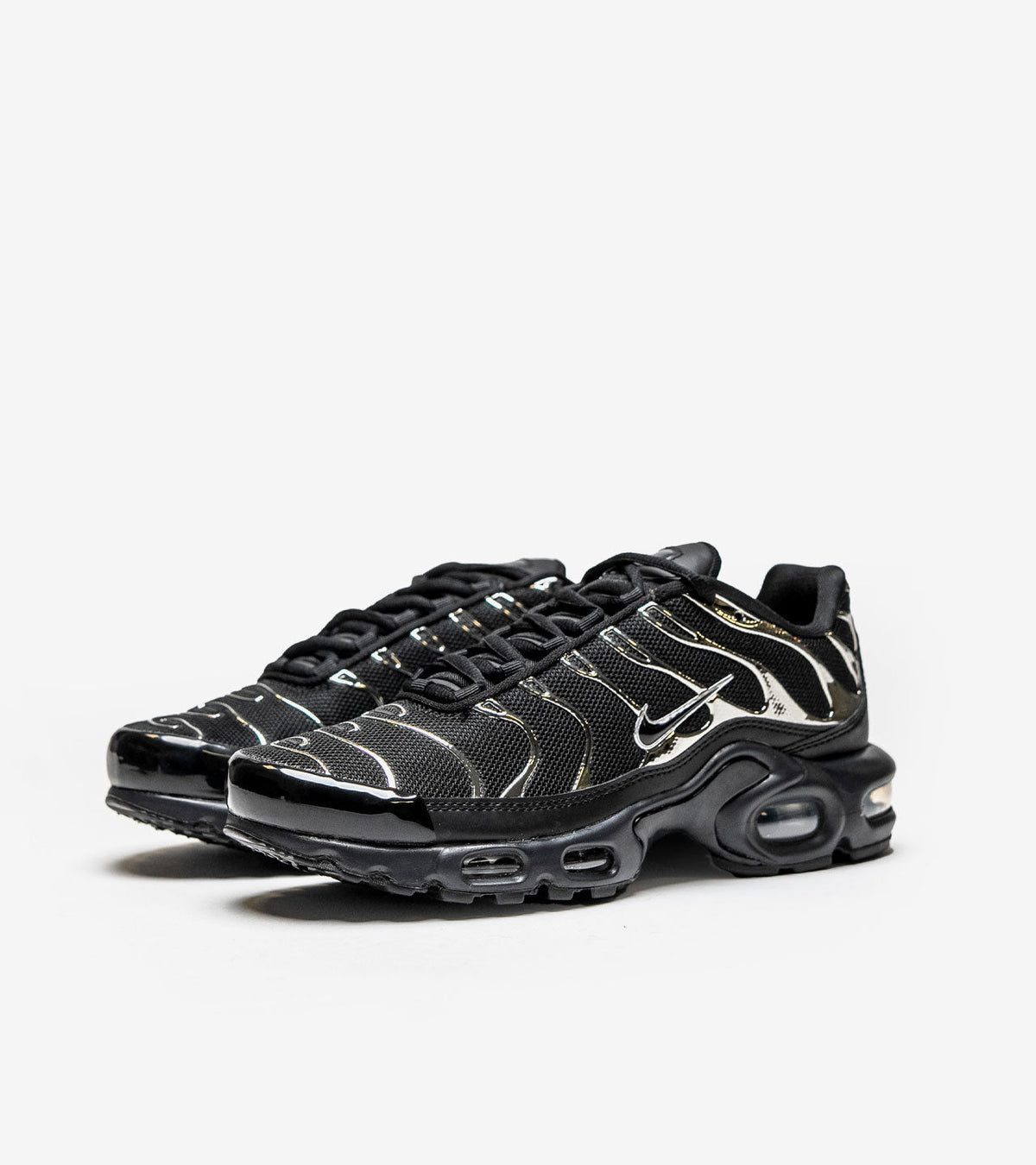 Nike Air Max Plus SE Black Chrome (Women's) — photo 2