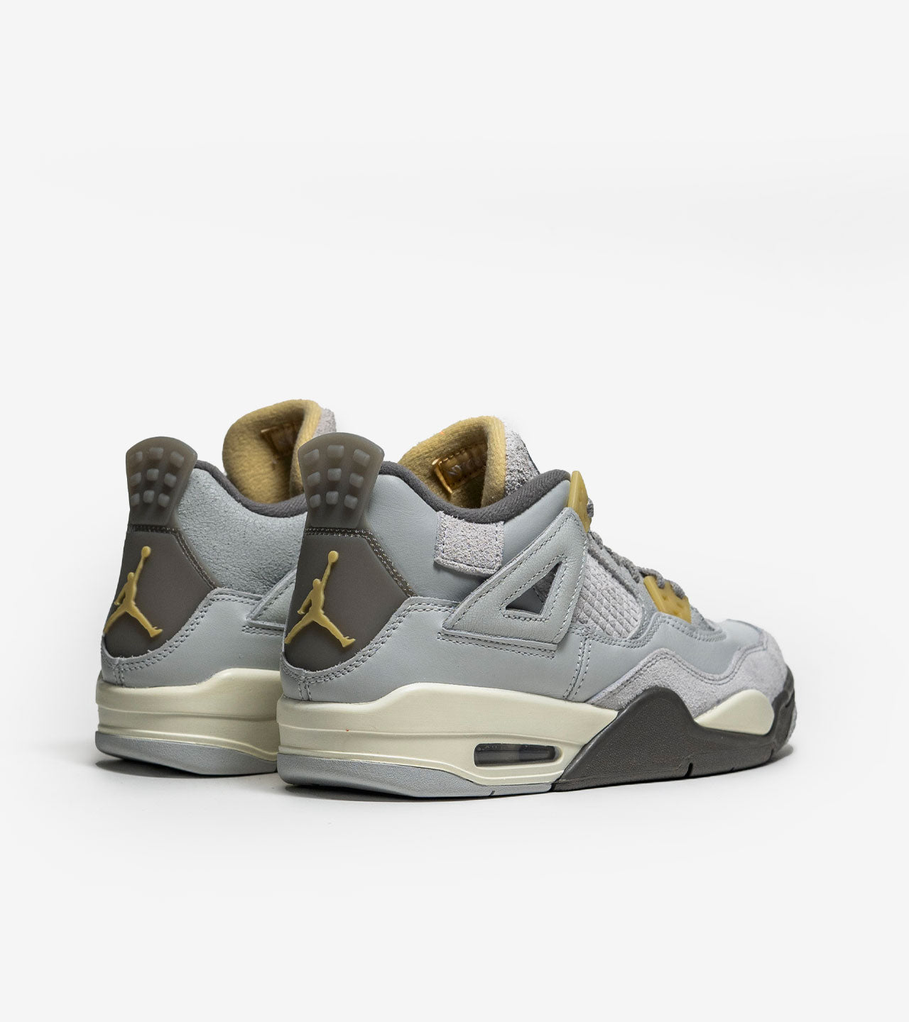 Jordan 4 Retro SE Craft Photon Dust — photo 4