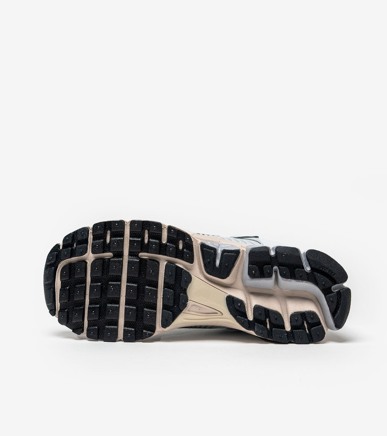 Nike Zoom Vomero 5 Pure Platinum (Women's) — photo 4