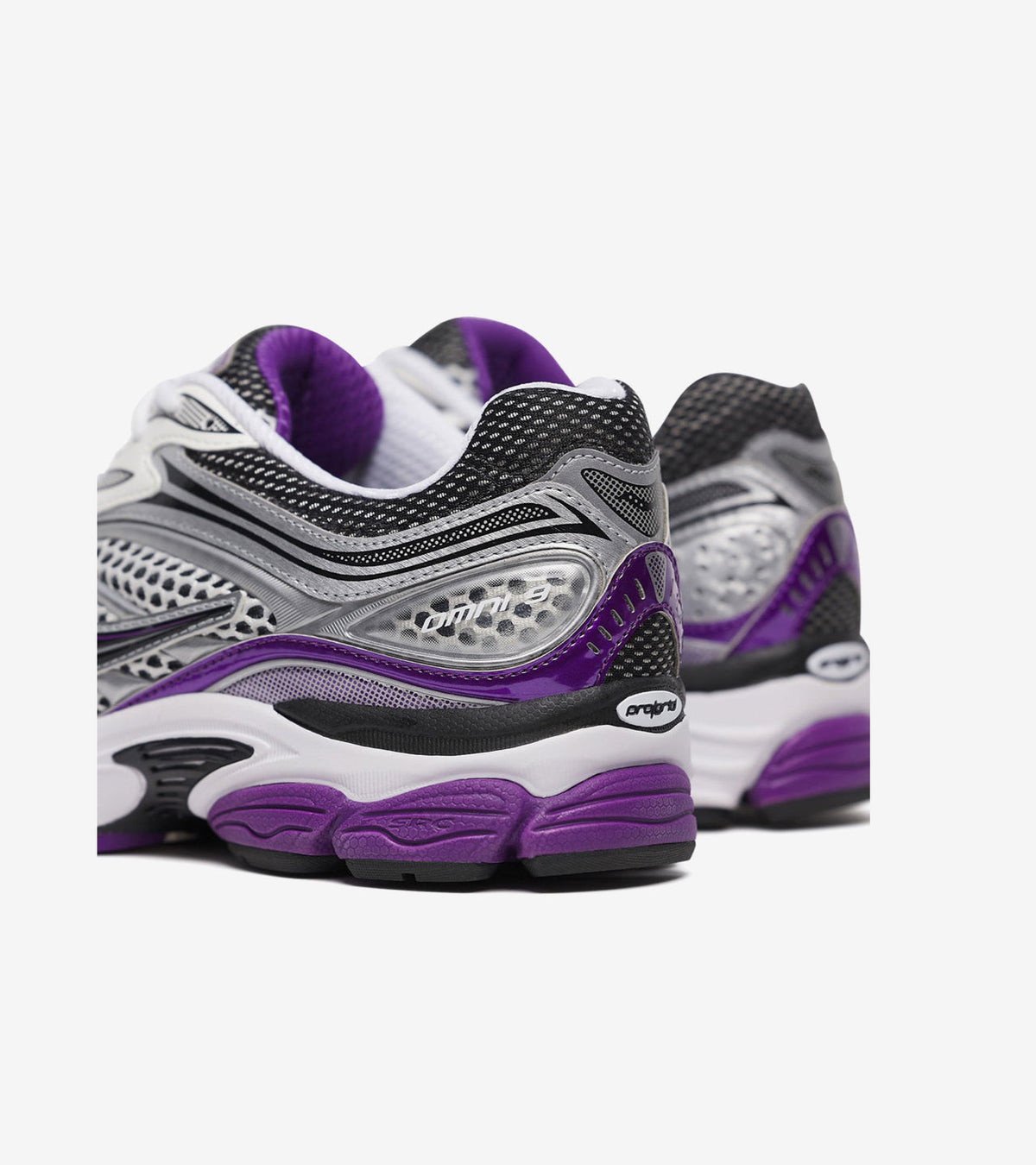 Saucony ProGrid Omni 9 White Black Silver Purple — photo 3