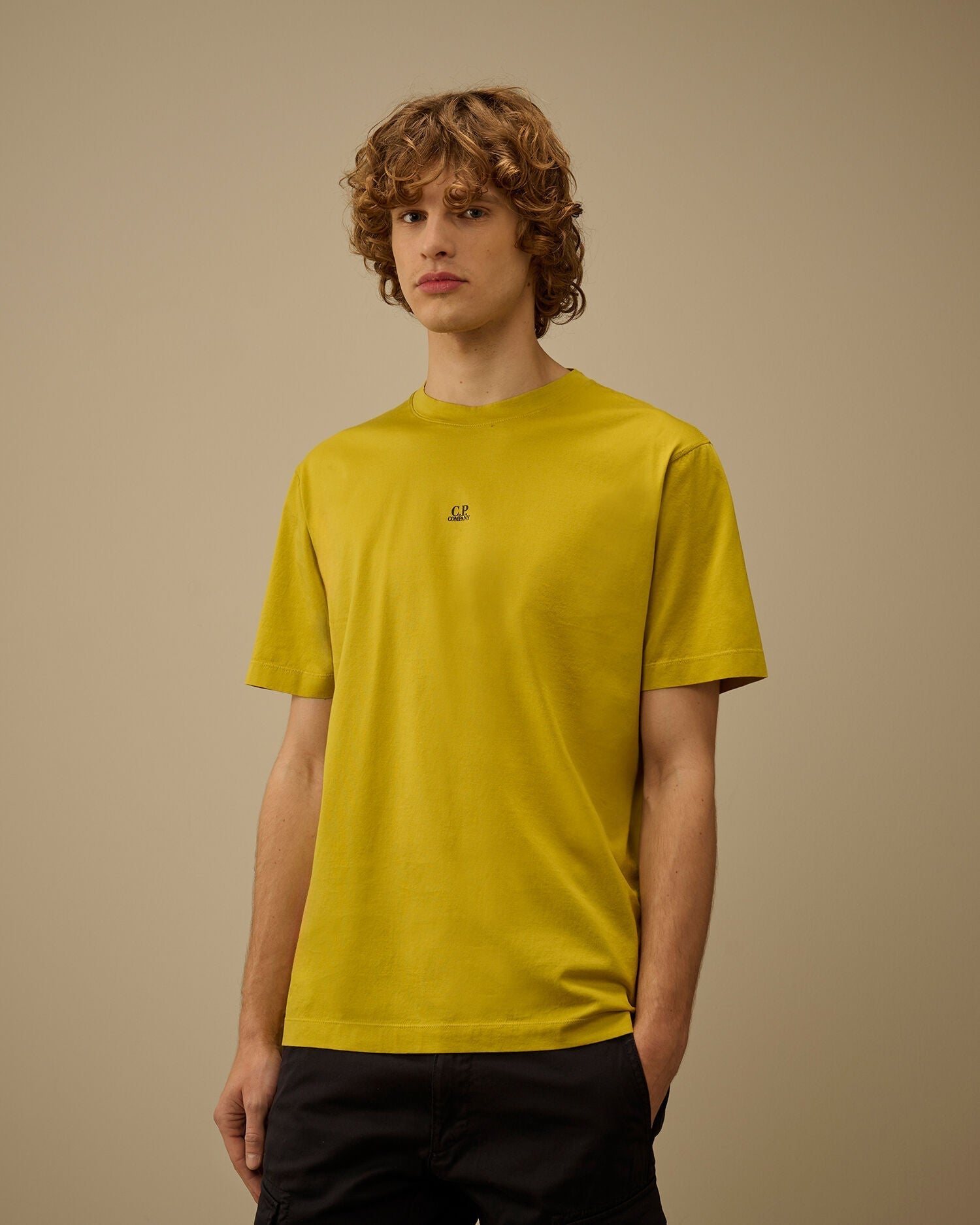 T-shirt cp compagny moutarde — photo 3